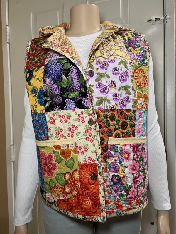 QUILT HOODIE VEST/6" FLORAL SQUARES #44 - Image 2