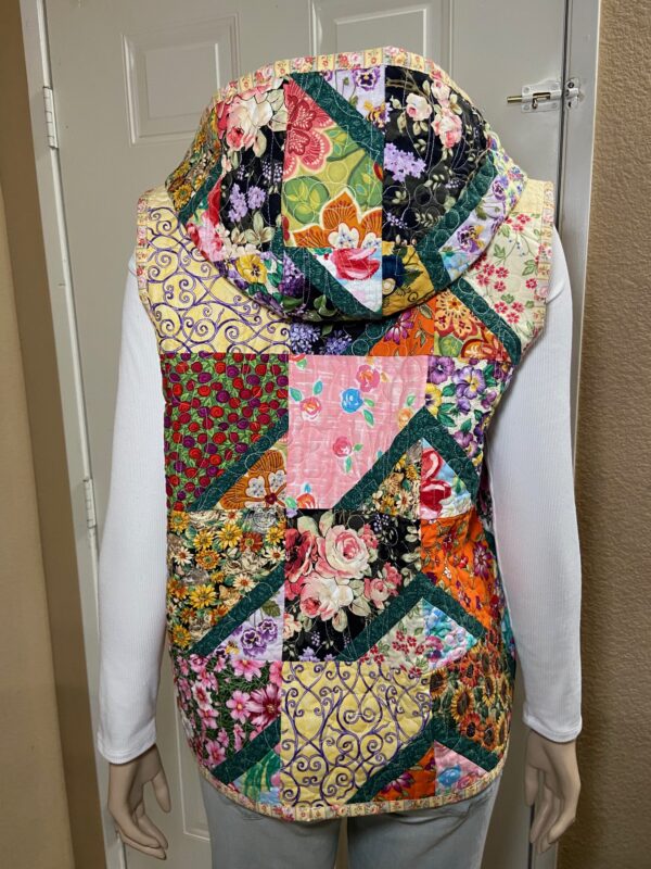 QUILT HOODIE VEST/6" FLORAL SQUARES #45 - Image 2