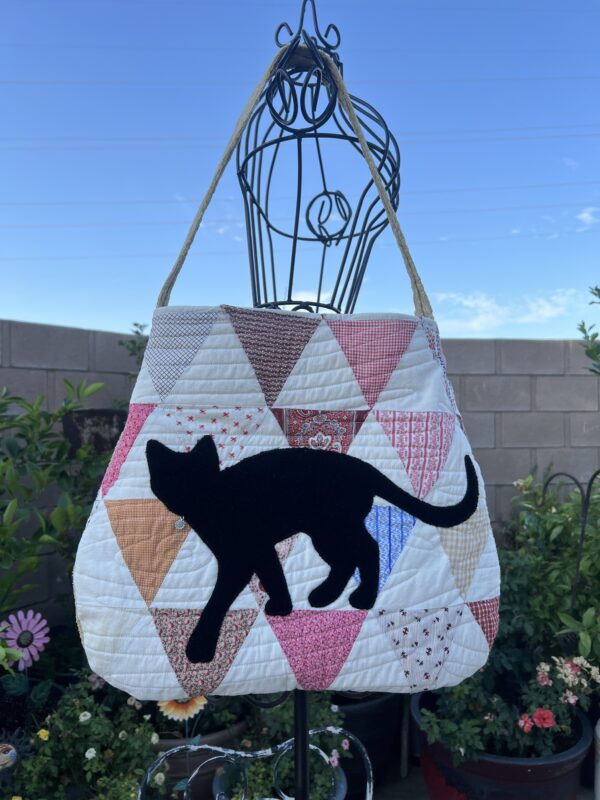 X LUNA BAG W/ CAT