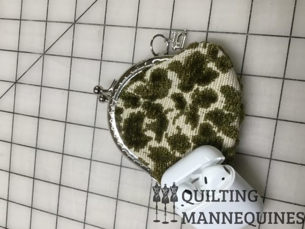 X GREEN FLORAL TAPESTRY COIN PURSE